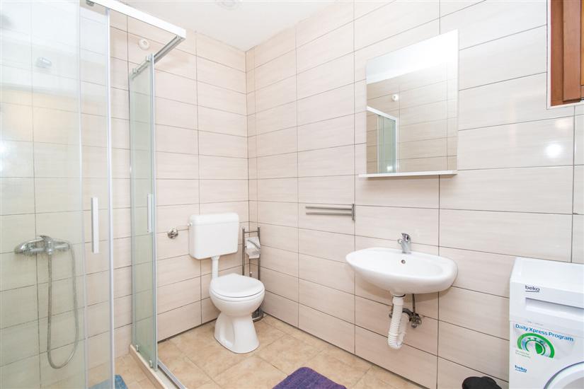 House K1, for 8 persons