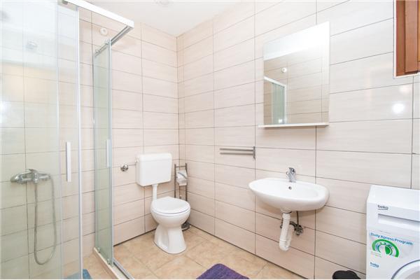 House K1, for 8 persons