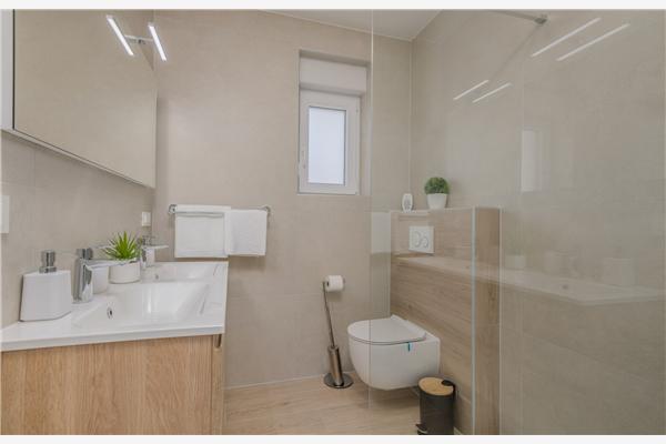 House K1, for 8 persons