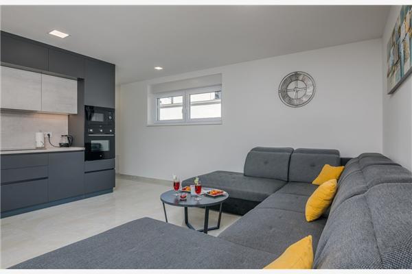 House K1, for 8 persons