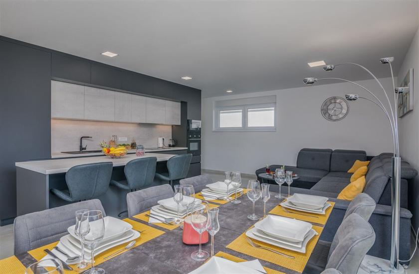 House K1, for 8 persons