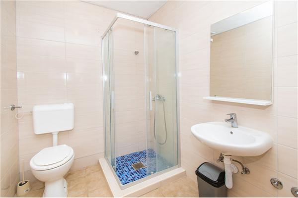 House K1, for 8 persons