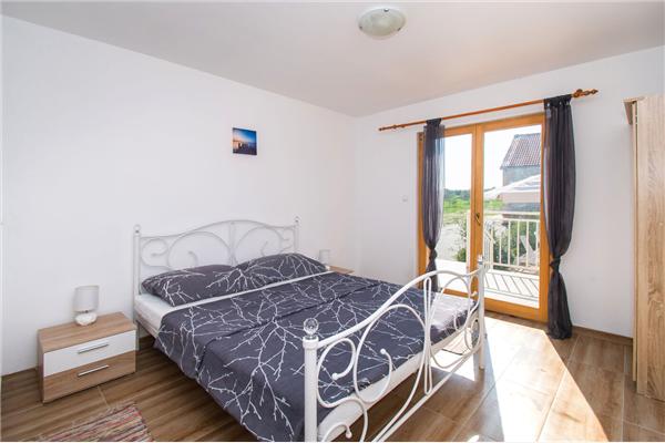 House K1, for 8 persons