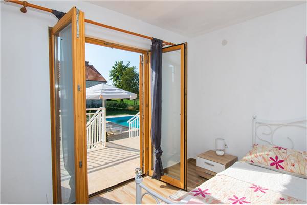 House K1, for 8 persons