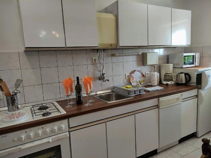Apartment A2, for 3 persons