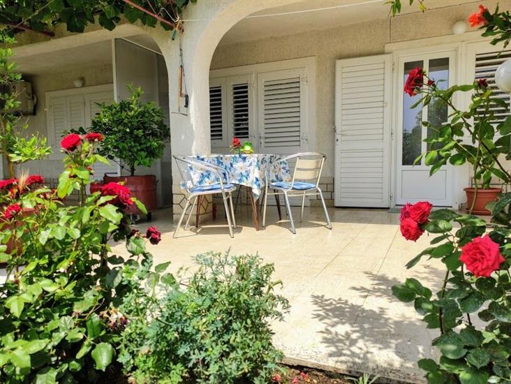 Apartment A2, for 3 persons