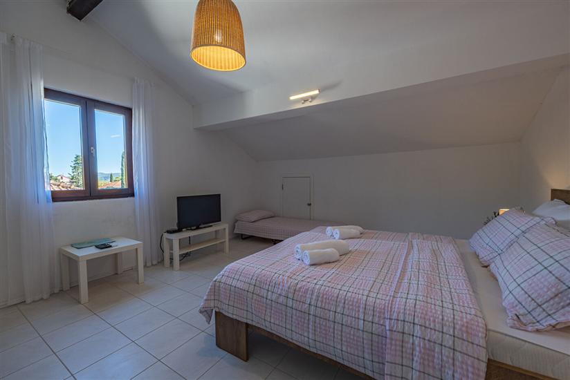 Apartment A2, for 3 persons