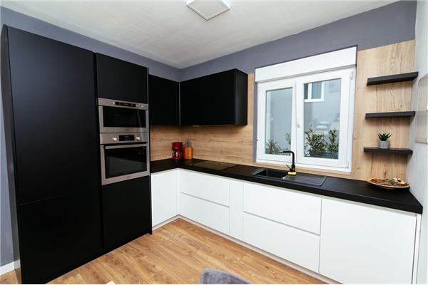 House K1, for 12 persons