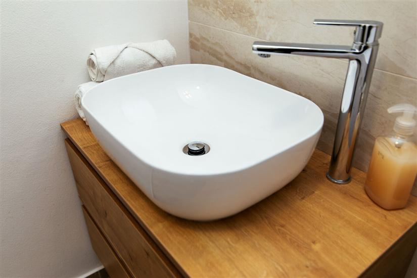 House K1, for 12 persons