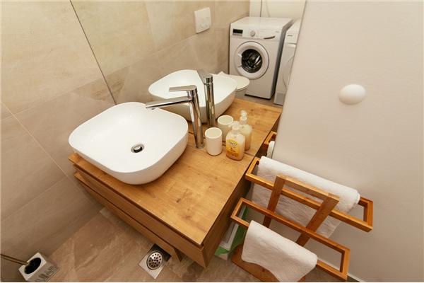 House K1, for 12 persons