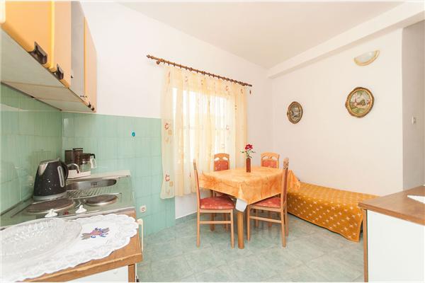 Apartment A1, for 3 persons