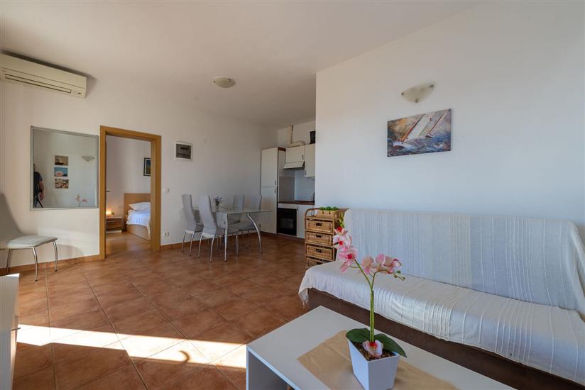 Apartment A2, for 4 persons