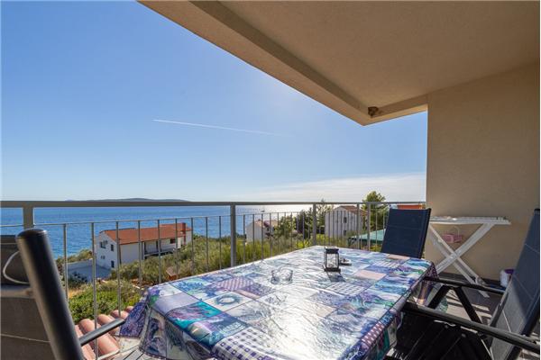 Apartment A3, for 6 persons