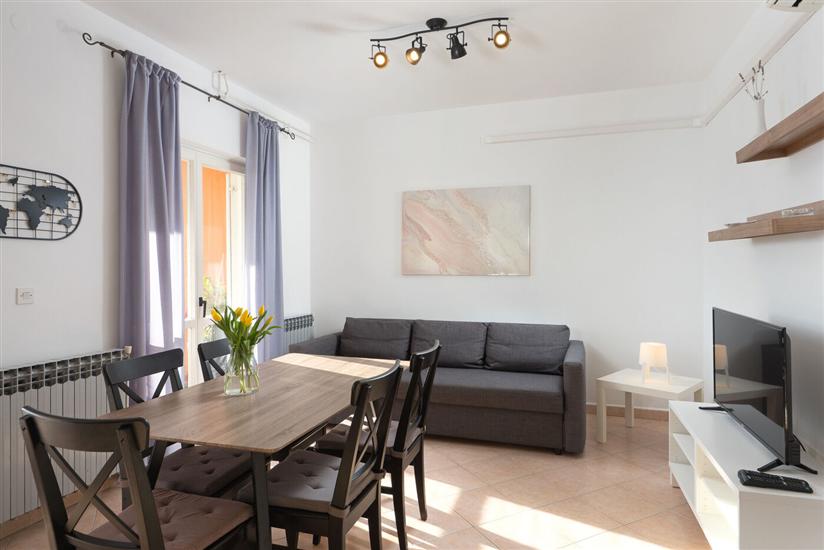 Apartment A5, for 5 persons