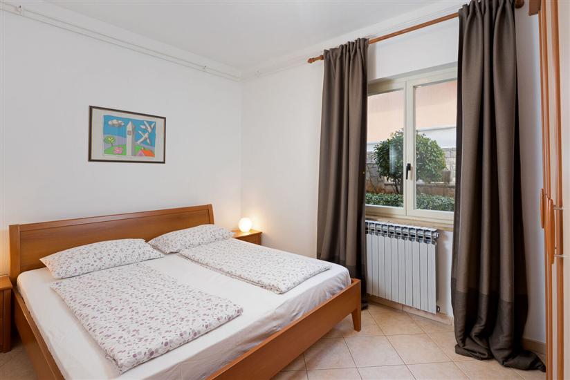 Apartment A5, for 5 persons