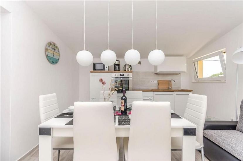 Apartman A2, za 5 osoba/e