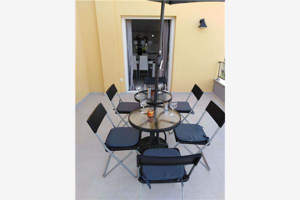 Apartman A2, za 5 osoba/e