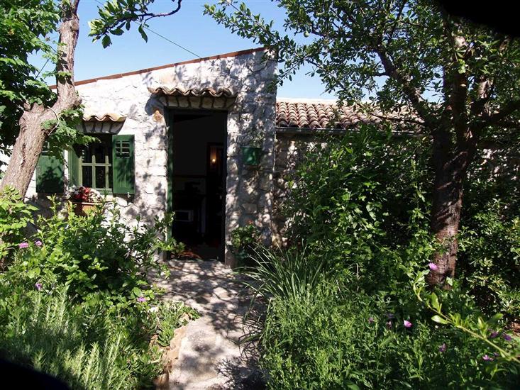 Apartment A1, for 3 persons