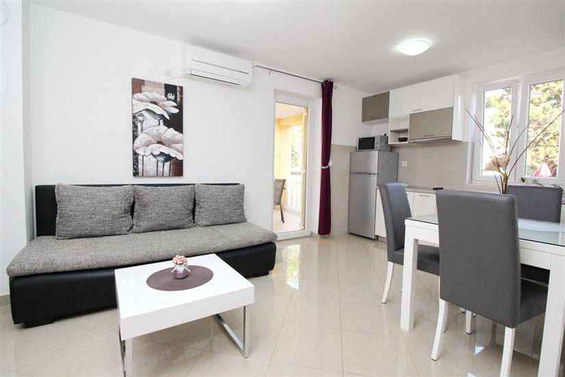 Apartment A4, for 3 persons