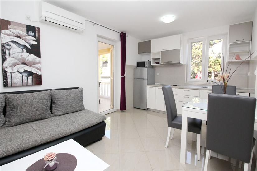 Apartment A4, for 3 persons