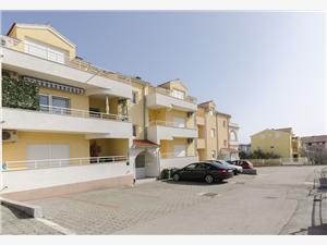 Apartment Sibenik Riviera,BookFourstarsFrom 200 €