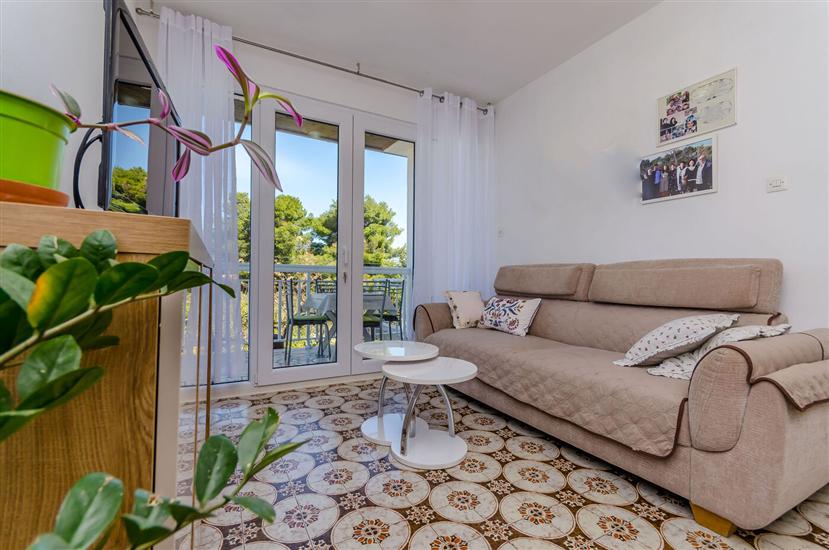 Apartment A1, for 5 persons