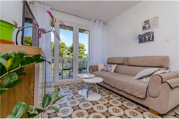 Apartment A1, for 5 persons