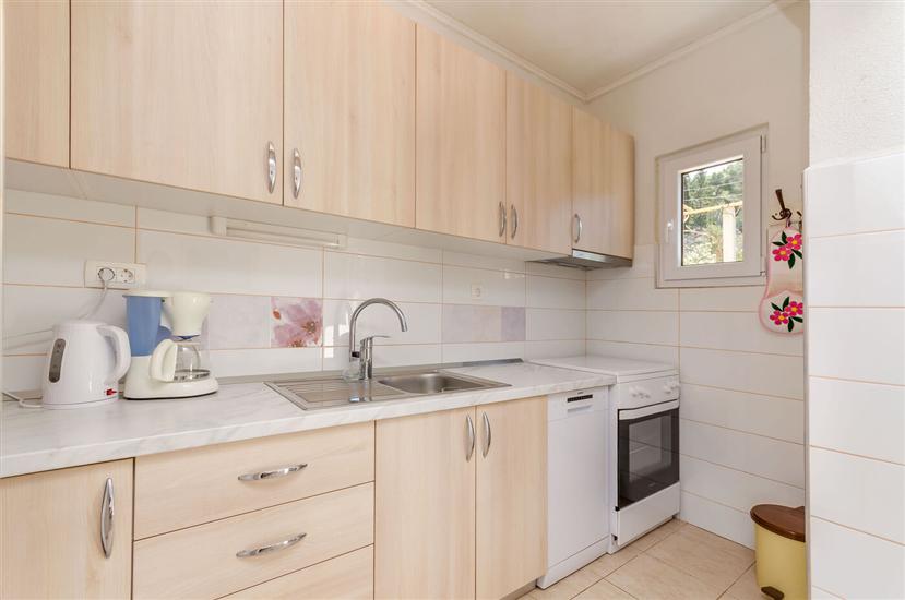 Apartment A1, for 5 persons