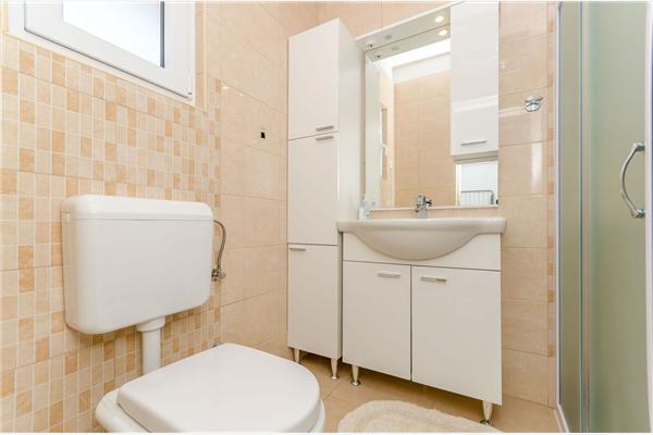 Apartment A1, for 5 persons