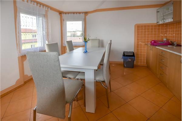 House K1, for 20 persons