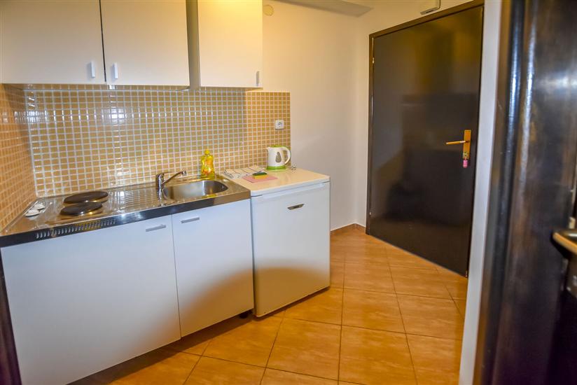 House K1, for 20 persons