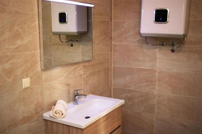 House K1, for 8 persons