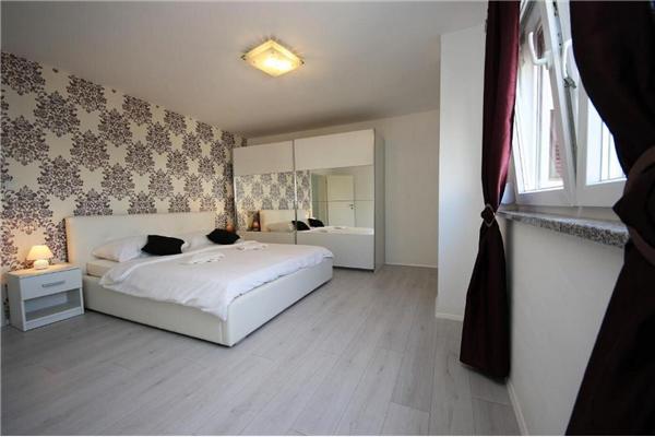 House K1, for 8 persons