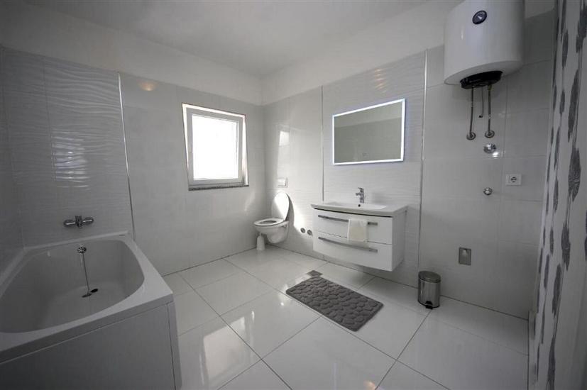 House K1, for 8 persons