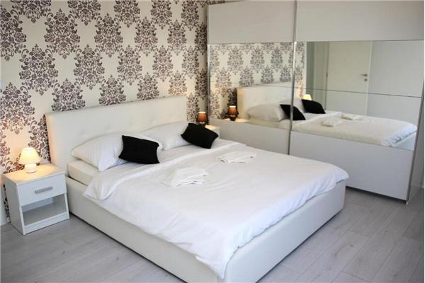 House K1, for 8 persons