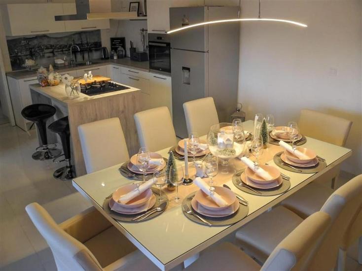 House K1, for 8 persons