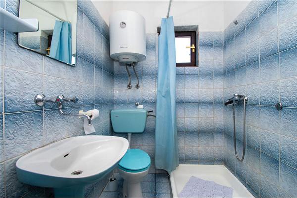 Apartment A1, for 5 persons