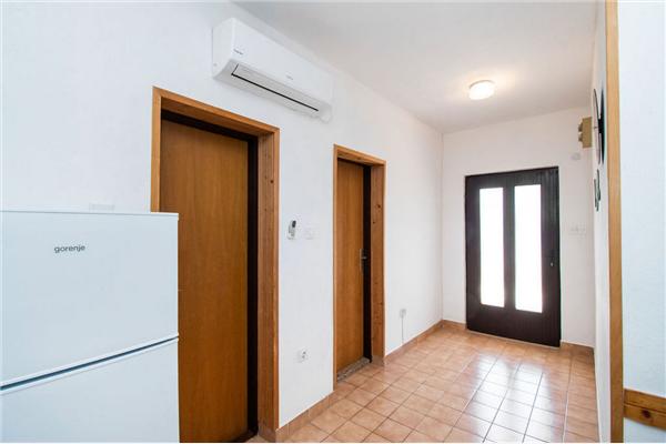 Apartment A1, for 5 persons