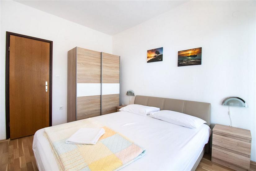 Apartment A1, for 5 persons