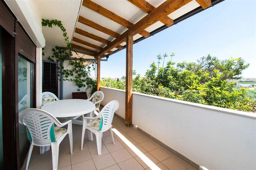 Apartment A1, for 5 persons