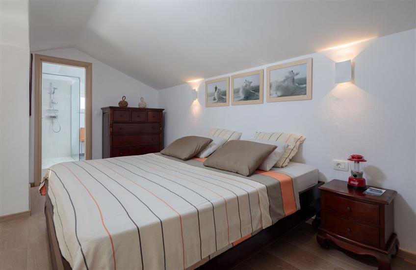 House K1, for 8 persons