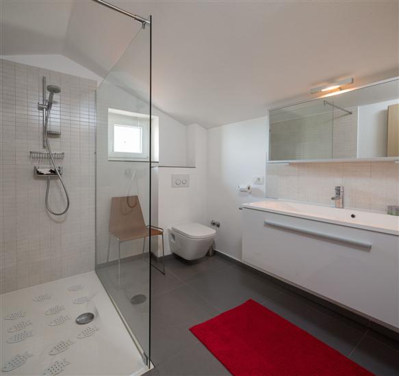 House K1, for 8 persons