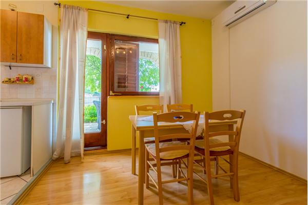 Apartman A2, na 3 osebe