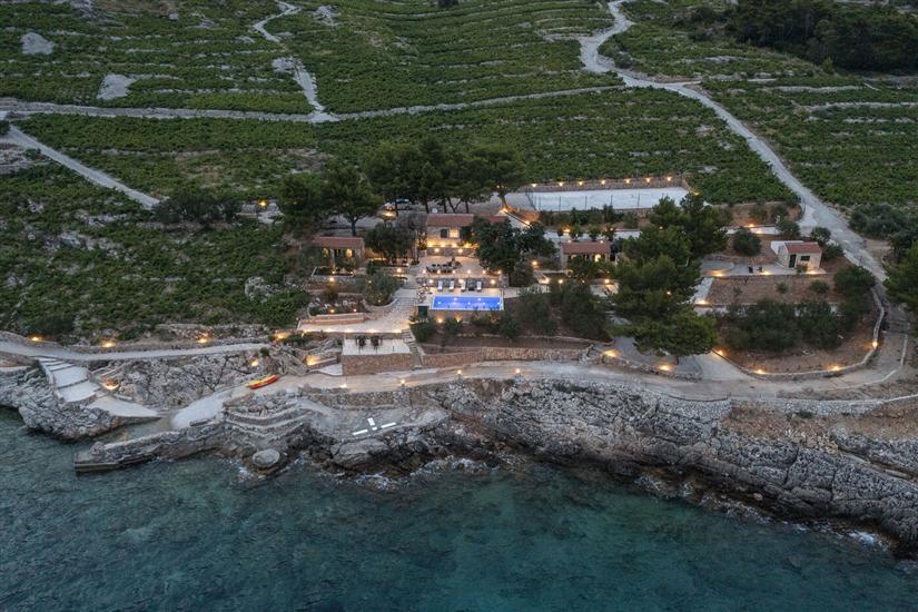 House Dingač Village Resort