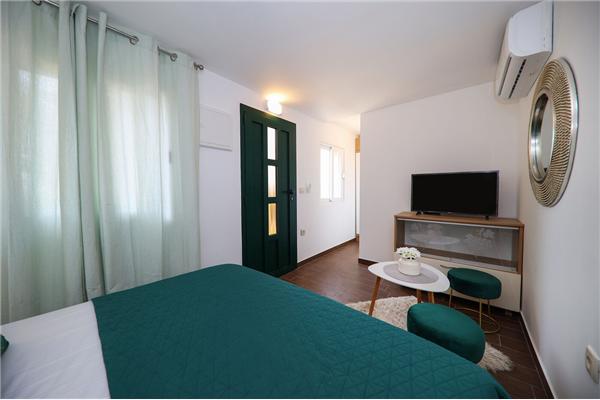 House K1, for 8 persons