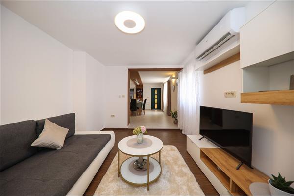 House K1, for 8 persons