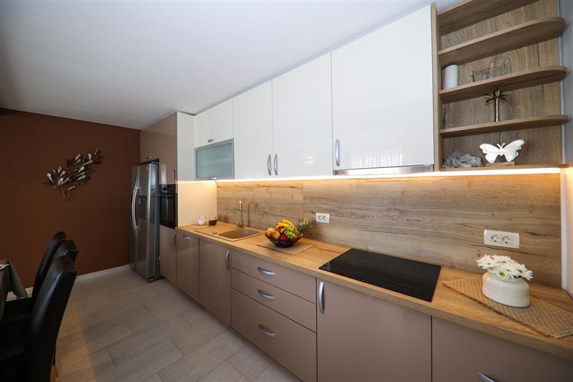 House K1, for 8 persons