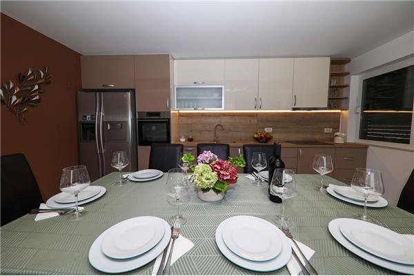 House K1, for 8 persons