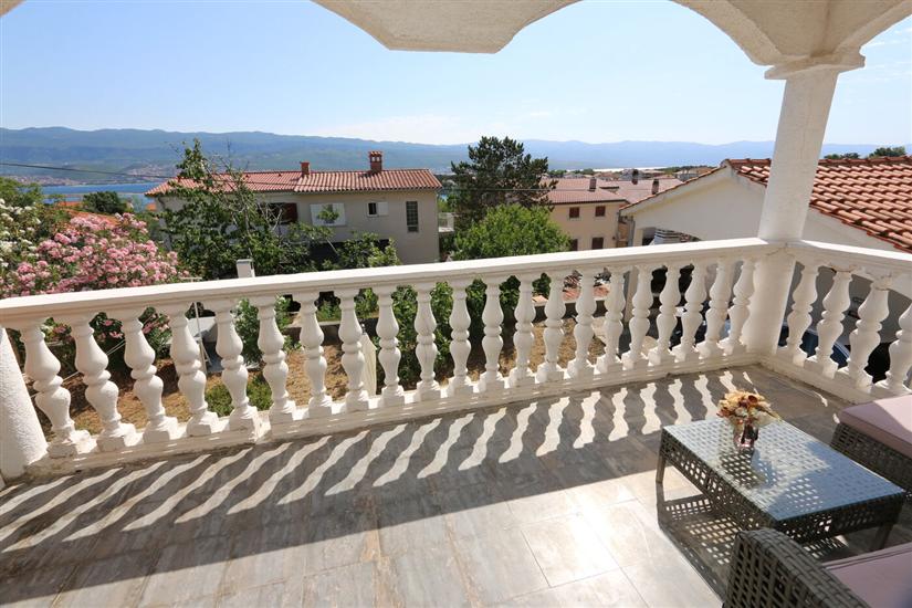 Apartment A2, for 5 persons