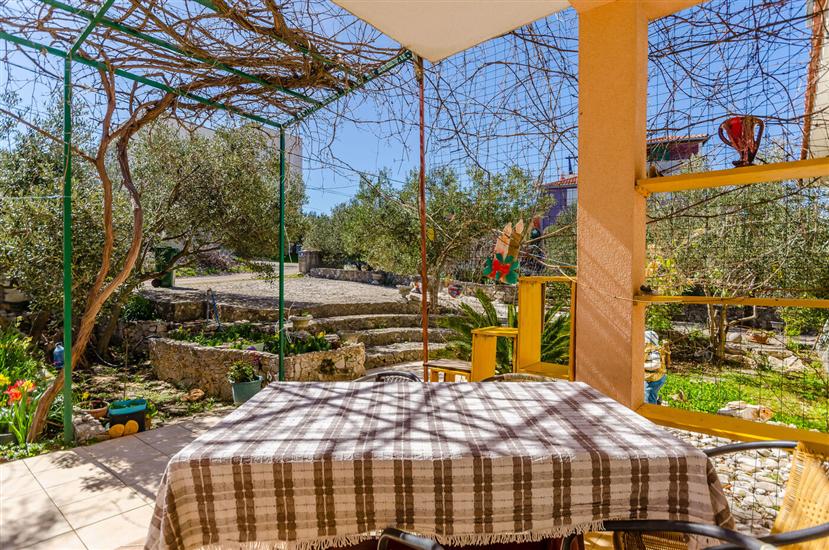 Apartment A1, for 6 persons